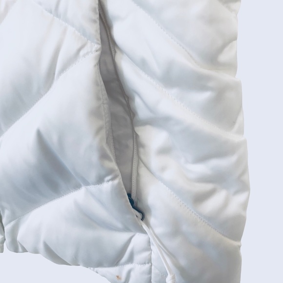 THE NORTH FACE 550 WHITE DOWN PUFFER VEST - Picture 9 of 14